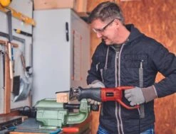 TC-AP 690 E -Gartenwerkzeuge Geschäft example usage 26